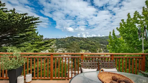 Exterior - 301 Greene St, Mill Valley, CA 94941 photo 2 of 6