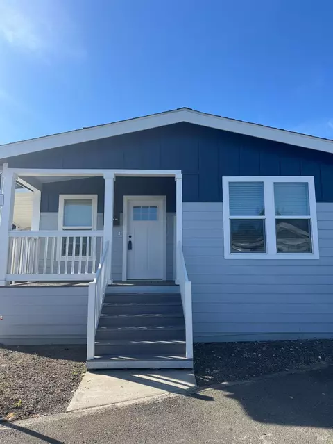 302 Floral Dr, Cotati, CA 94931