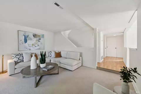 74 Salvatore Dr, Novato, CA 94949