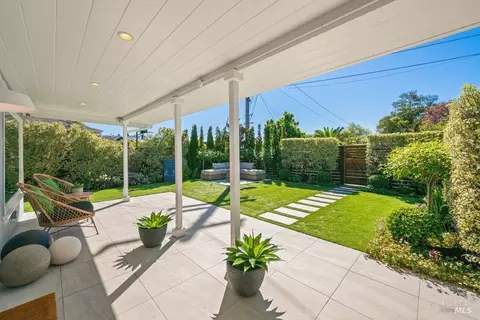17 Strawberry Cir, Mill Valley, CA 94941 photo 5