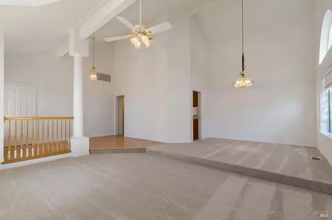 Living - 2988 Rustle Ct, Fairfield, CA 94534 photo 3 of 8