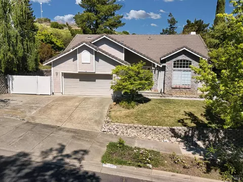 Exterior - 2988 Rustle Ct, Fairfield, CA 94534 photo 7 of 7