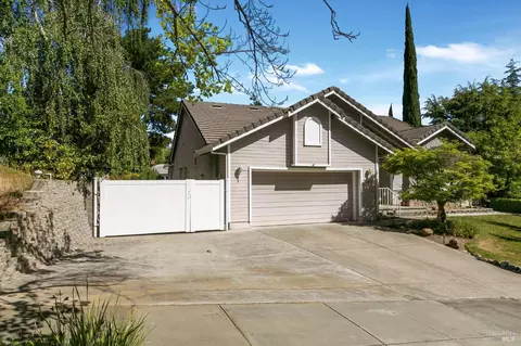 Exterior - 2988 Rustle Ct, Fairfield, CA 94534 photo 5 of 7