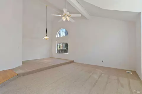 Living - 2988 Rustle Ct, Fairfield, CA 94534 photo 2 of 8