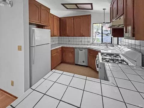 Kitchen - 24048 Willow Ln, Willits, CA 95490 photo 1 of 1
