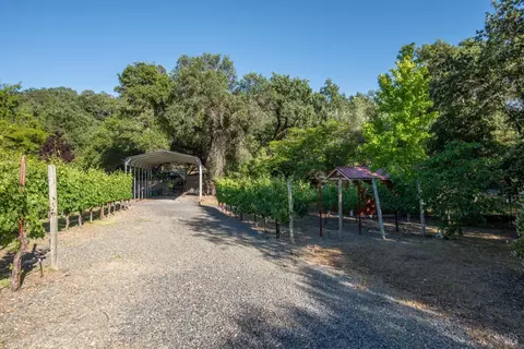 Exterior - 26828 River Rd, Cloverdale, CA 95425 photo 11 of 11