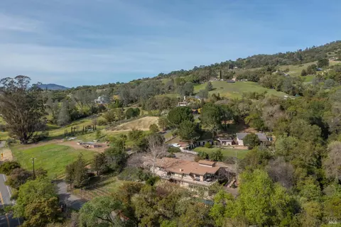 View/Area - 26828 River Rd, Cloverdale, CA 95425 photo 1 of 1