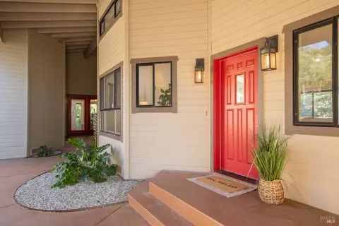 Entry Way - 26828 River Rd, Cloverdale, CA 95425 photo 3 of 3