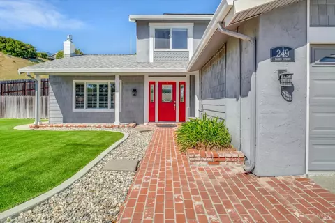 249 Baker St, Benicia, CA 94510 photo 4