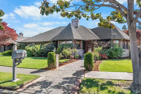 335 Davila Ct, Sonoma, CA 95476