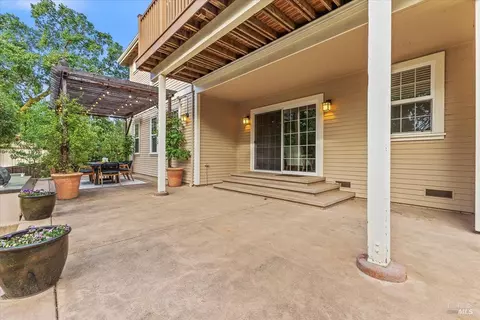 Exterior - 134 Moonlight Dr, Healdsburg, CA 95448 photo 8 of 15