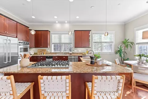 Kitchen - 134 Moonlight Dr, Healdsburg, CA 95448 photo 2 of 6