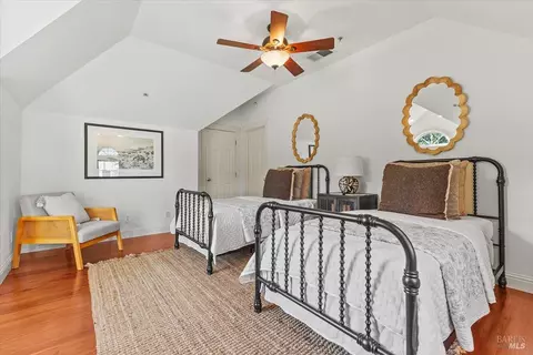 Bedroom - 134 Moonlight Dr, Healdsburg, CA 95448 photo 9 of 10