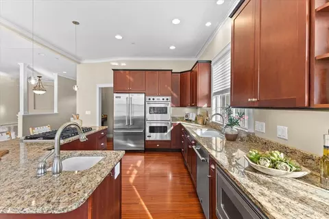 Kitchen - 134 Moonlight Dr, Healdsburg, CA 95448 photo 4 of 6