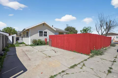 1565 Timothy Dr, San Leandro, CA 94577