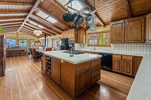 Kitchen - 3760 King Ranch Rd, Ukiah, CA 95482 photo 2 of 3