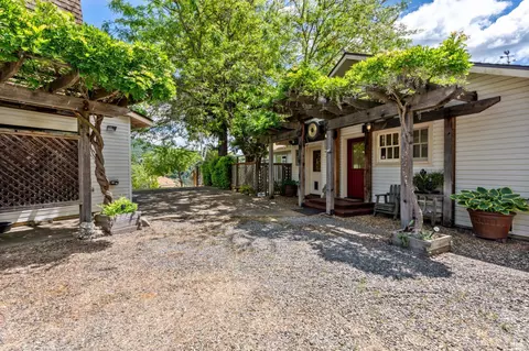 Exterior - 3760 King Ranch Rd, Ukiah, CA 95482 photo 11 of 17