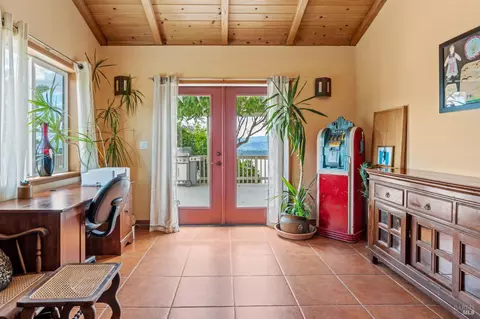 Entry Way - 3760 King Ranch Rd, Ukiah, CA 95482 photo 1 of 1