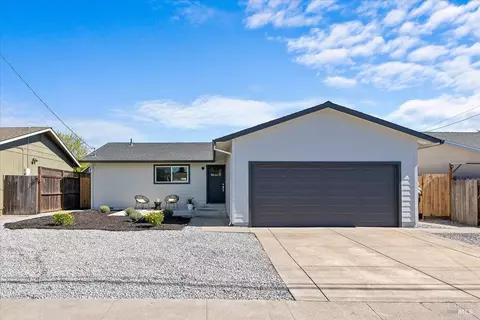 1622 Weaverly Dr, Petaluma, CA 94954