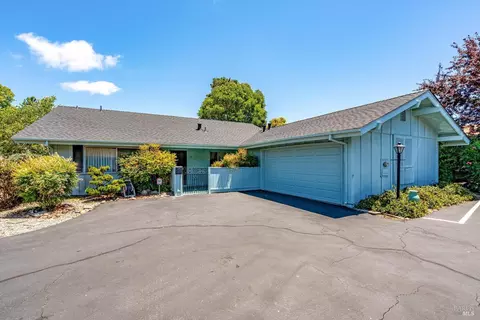 12 Glengreen St, Santa Rosa, CA 95409