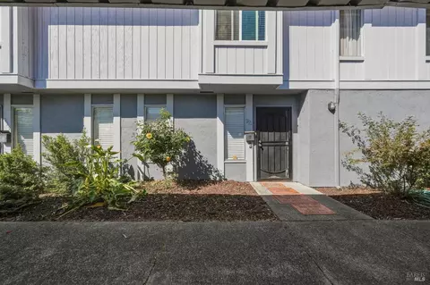 222 Del Luz Ct, Fairfield, CA 94533