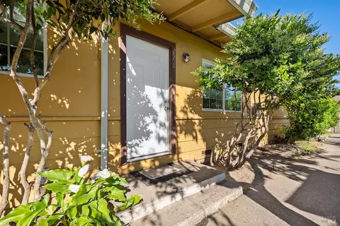 2549-2553 Corby Ave, Santa Rosa, CA 95407