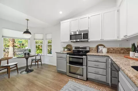 Kitchen - 198 Valencia Way, Windsor, CA 95492 photo 1 of 5