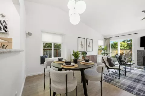 Dining - 198 Valencia Way, Windsor, CA 95492 photo 1 of 5