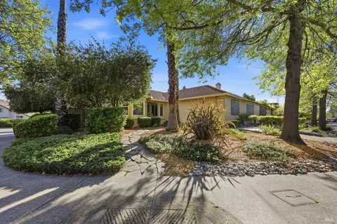Exterior - 198 Valencia Way, Windsor, CA 95492 photo 2 of 16