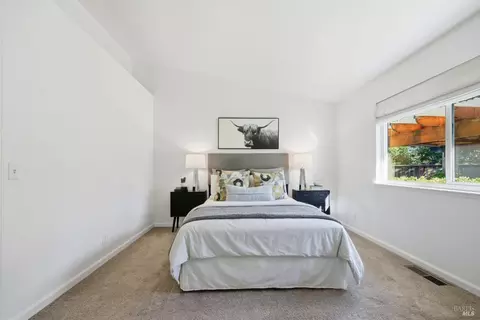 Bedroom - 198 Valencia Way, Windsor, CA 95492 photo 2 of 7