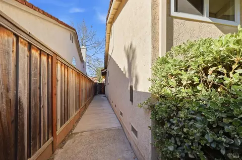 Exterior - 198 Valencia Way, Windsor, CA 95492 photo 12 of 16
