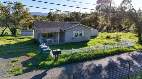 699 Mund Rd, Saint Helena, CA 94574