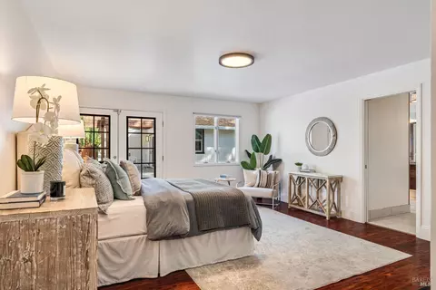 Bedroom - 10014 Herb Rd, Windsor, CA 95492 photo 1 of 4