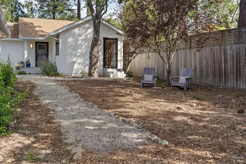 Exterior - 10014 Herb Rd, Windsor, CA 95492 photo 13 of 14
