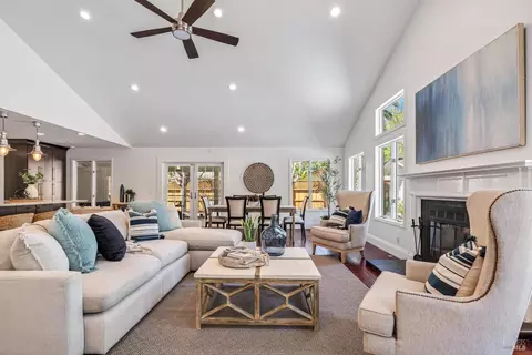 Living - 10014 Herb Rd, Windsor, CA 95492 photo 3 of 5