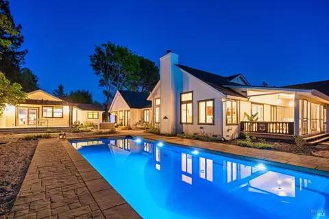 10014 Herb Rd, Windsor, CA 95492