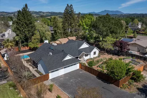 View/Area - 10014 Herb Rd, Windsor, CA 95492 photo 3 of 3