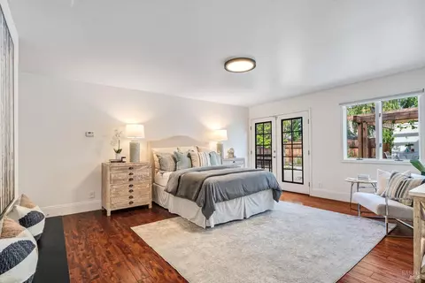 Bedroom - 10014 Herb Rd, Windsor, CA 95492 photo 2 of 4
