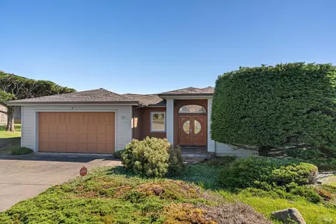 Exterior - 27 Maui Ln, Dillon Beach, CA 94929 photo 1 of 7