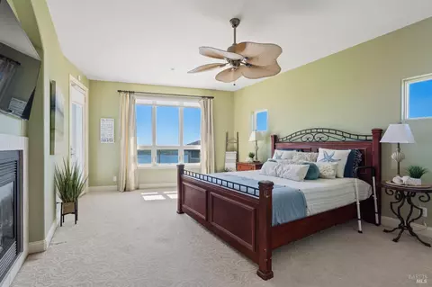 Bedroom - 27 Maui Ln, Dillon Beach, CA 94929 photo 1 of 5