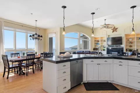 Kitchen - 27 Maui Ln, Dillon Beach, CA 94929 photo 5 of 5