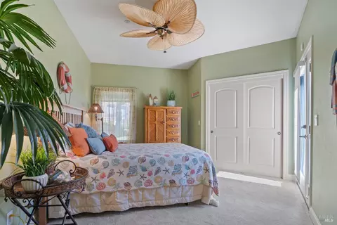 Bedroom - 27 Maui Ln, Dillon Beach, CA 94929 photo 4 of 5