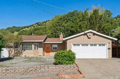 546 Pinewood Dr, San Rafael, CA 94903