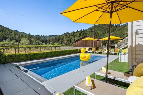 16530 Laughlin Rd, Guerneville, CA 95446