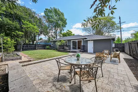 3045 Spring Creek Dr, Santa Rosa, CA 95405