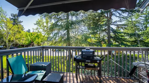 312 Blanchard Ln, Benicia, CA 94510