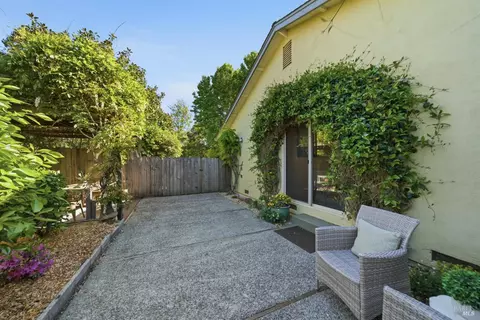 Exterior - 20714 Temelec Dr, Sonoma, CA 95476 photo 7 of 22