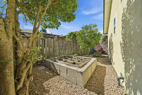Exterior - 20714 Temelec Dr, Sonoma, CA 95476 photo 11 of 22