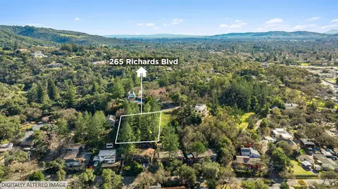 265 Richards Blvd, Agua Caliente, CA 95476
