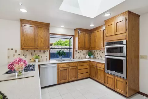 Kitchen - 665 4th St E, Sonoma, CA 95476 photo 3 of 5